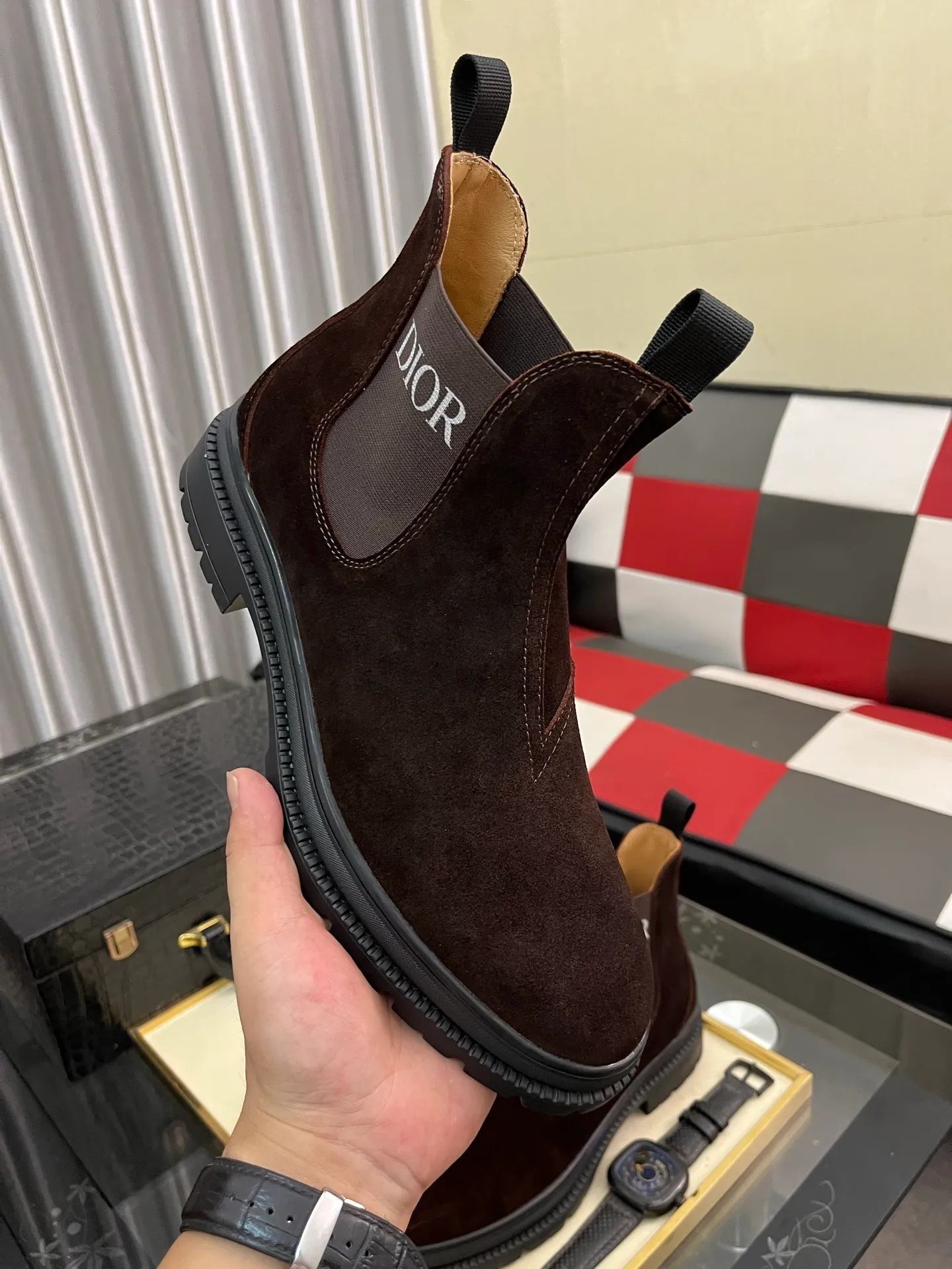 Men's shoes 💰500⌚️⌚️"Dior" Gaoban short boots ⚠️⚠️Top purchasing agents🔍🔍Men's 2023 HK counters are on sale simultaneously. Sole: The original sole is specially provided by the original factory. The exclusive movable molded sole is super comfortable. The original factory and the single product are handmade🔍🔍. The details determine the quality. We only make shoes with care. You can enter and exit the counter at will. Welcome to compare. 🇮🇹Size: 38-444️⃣Colors available